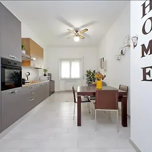https://intero-appartamento.it-romehotels.com